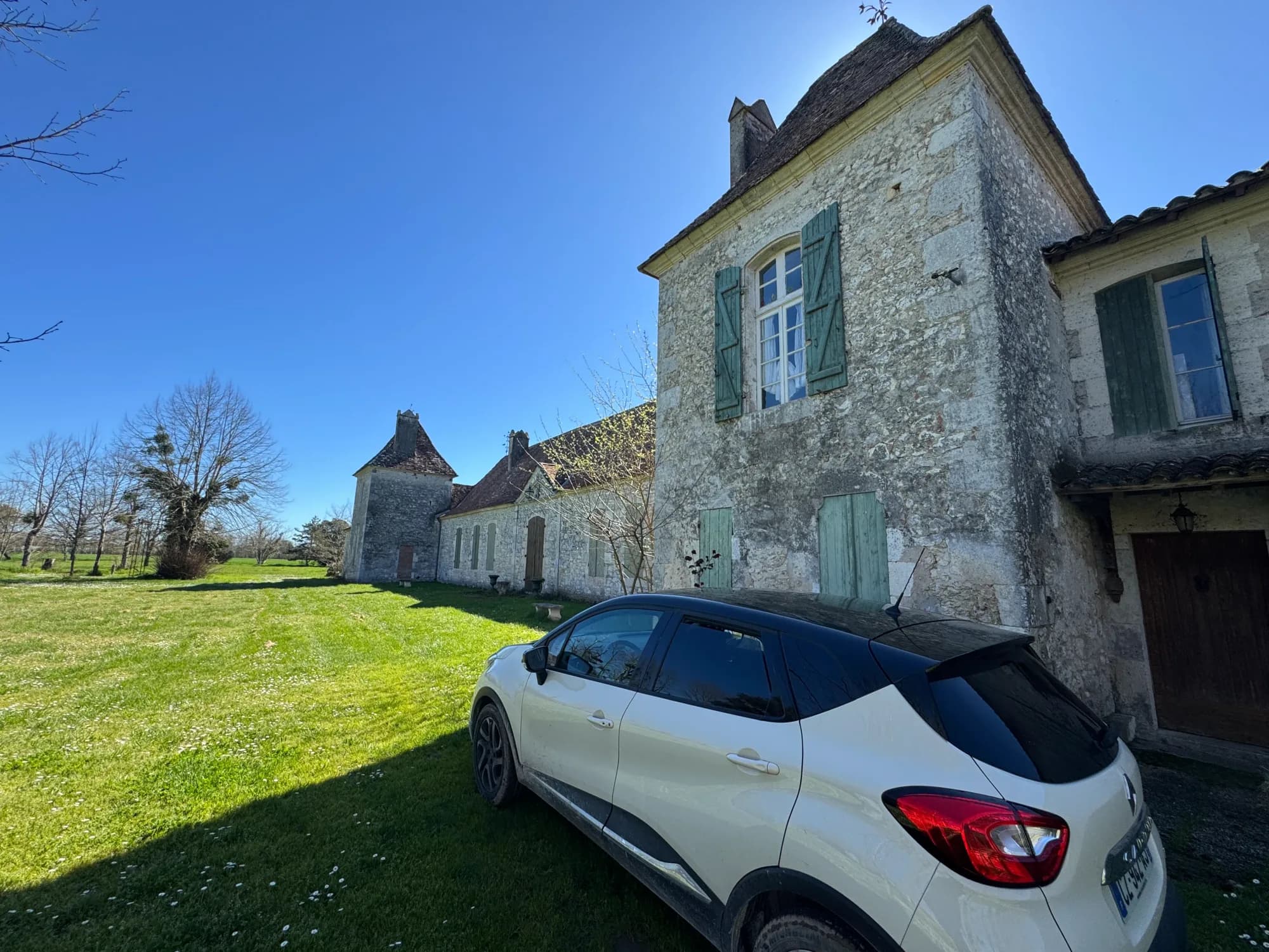 Chartreuse du XVIIᵉ siècle en pierre expertisée par PG Home Consulting