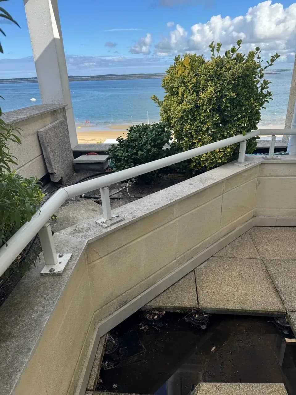 Terrasse d'un appartement en front de mer